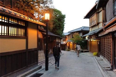 日本留学怎能不去泡温泉？6条礼仪规范要遵守